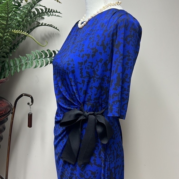 JUST TAYLOR Blue with Black pattern dress Size 4 (D1) - Picture 3 of 11